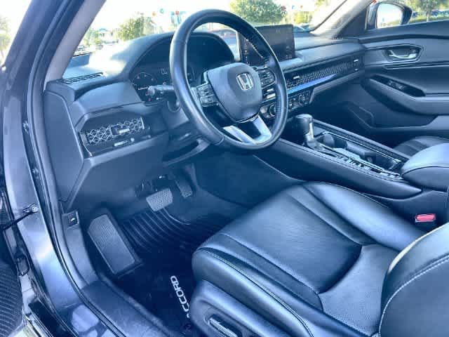 Used 2023 Honda Accord Touring image 3