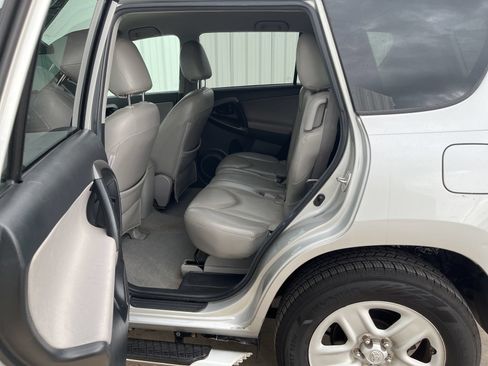 Used 2012 Toyota RAV4 FWD V6 w/ Value Pkg image 12