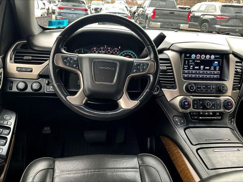 Used 2019 GMC Yukon Denali w/ Denali Ultimate Package image 5