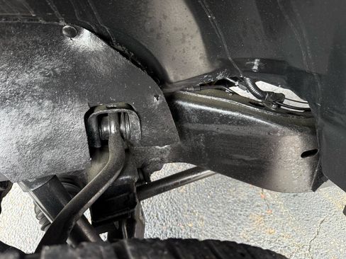 Used 2000 Chevrolet Silverado 2500 4x4 Extended Cab image 17