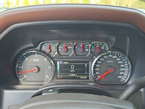 Used 2014 Chevrolet Silverado 1500 High Country w/ High Country Premium Package image 10