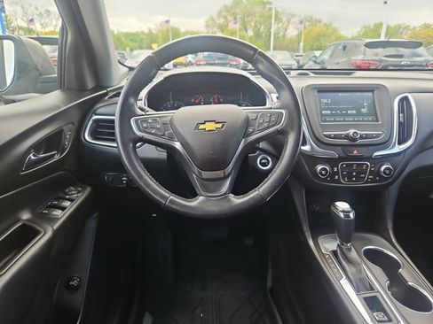Used 2018 Chevrolet Equinox LT FWD image 14