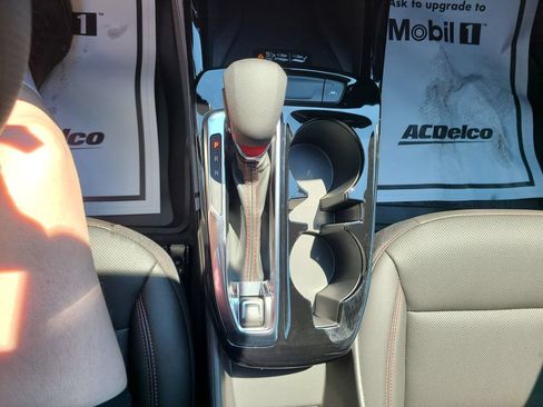 New 2026 Chevrolet Trax RS w/ Sunroof Package FWD image 24