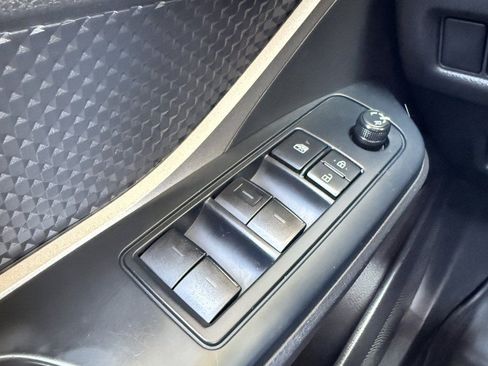 Used 2021 Toyota C-HR LE FWD image 20