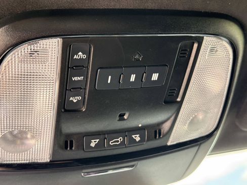 Used 2023 Dodge Durango R/T w/ Hemi Orange Plus Package AWD/4WD image 30
