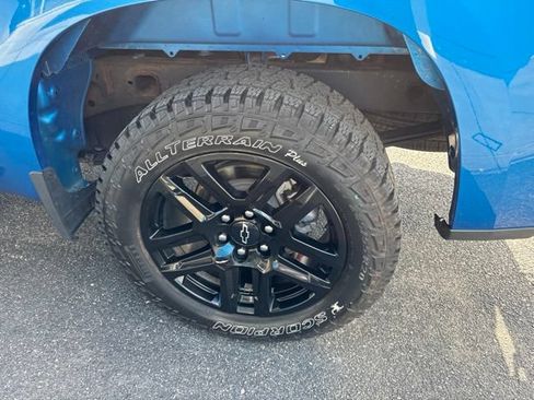 Used 2023 Chevrolet Silverado 1500 Custom w/ LPO, Dark Essentials Package AWD/4WD image 13