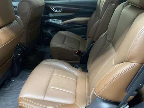 Used 2024 Subaru Ascent Touring AWD/4WD image 8
