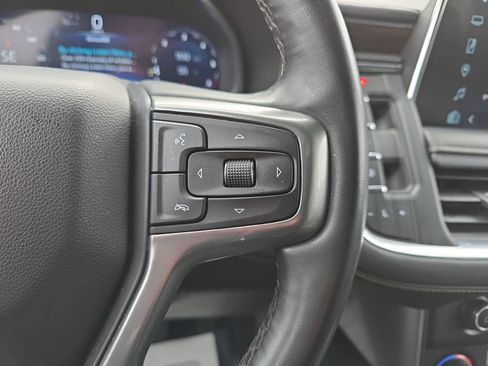 Used 2023 Chevrolet Suburban Premier image 23