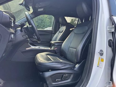 Used 2020 Ford Explorer Limited AWD/4WD image 16