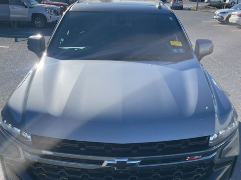 Used 2022 Chevrolet Tahoe Z71 w/ Luxury Package image 4