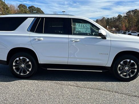 New 2026 Chevrolet Tahoe LT image 4