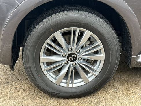 Used 2024 INFINITI QX80 Luxe AWD/4WD image 18