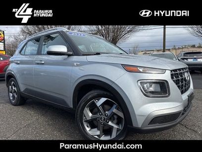 Used 2022 Hyundai Venue SEL w/ Cargo Package