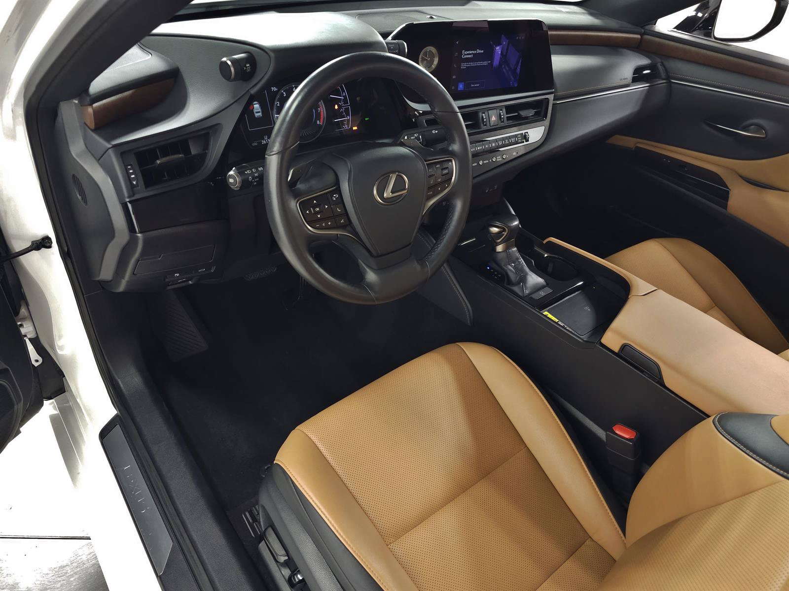 Certified 2024 Lexus ES 350 w/ Premium Package FWD image 16