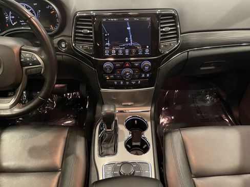 Used 2021 Jeep Grand Cherokee Limited AWD/4WD image 17