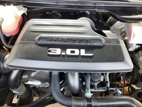 Used 2023 RAM 1500 Laramie image 14