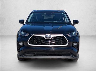 Used 2023 Toyota Highlander XLE video 2