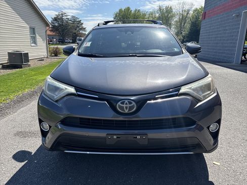 Used 2017 Toyota RAV4 Limited w/ Carpet Mat Package FWD image 13
