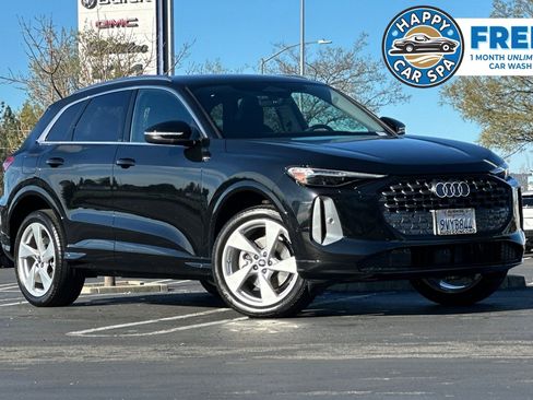 Used 2025 Audi Q5 Premium Plus w/ Premium Plus image 1