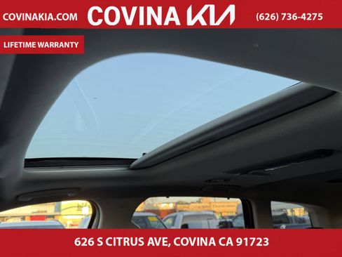 Certified 2022 Kia Telluride EX w/ EX Premium Package image 17