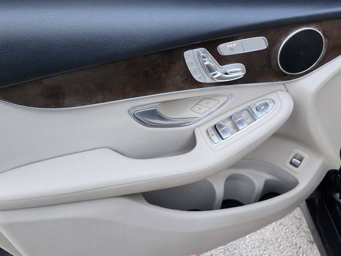 Used 2017 Mercedes-Benz GLC 300 w/ Premium 1 Package image 24