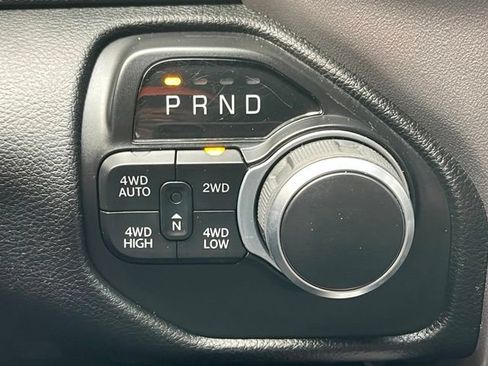 Used 2022 RAM 1500 Big Horn AWD/4WD image 16