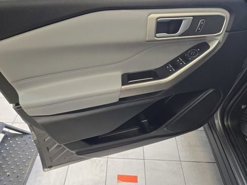 Used 2023 Ford Explorer XLT w/ Equipment Group 202A image 19