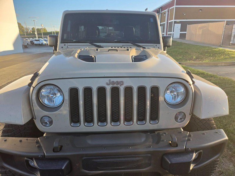 Used 2016 Jeep Wrangler Unlimited Sahara AWD/4WD image 3