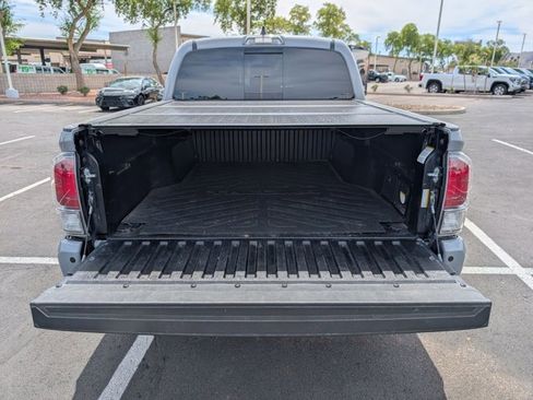 Used 2021 Toyota Tacoma TRD Off-Road w/ Technology Package image 6