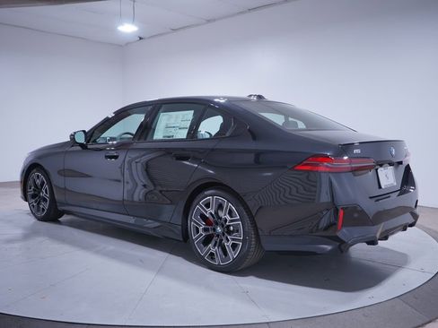 New 2026 BMW i5 eDrive40 w/ M Sport Package image 3