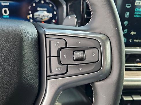 Used 2025 Chevrolet Silverado 1500 LTZ w/ LTZ Convenience Package II AWD/4WD image 18