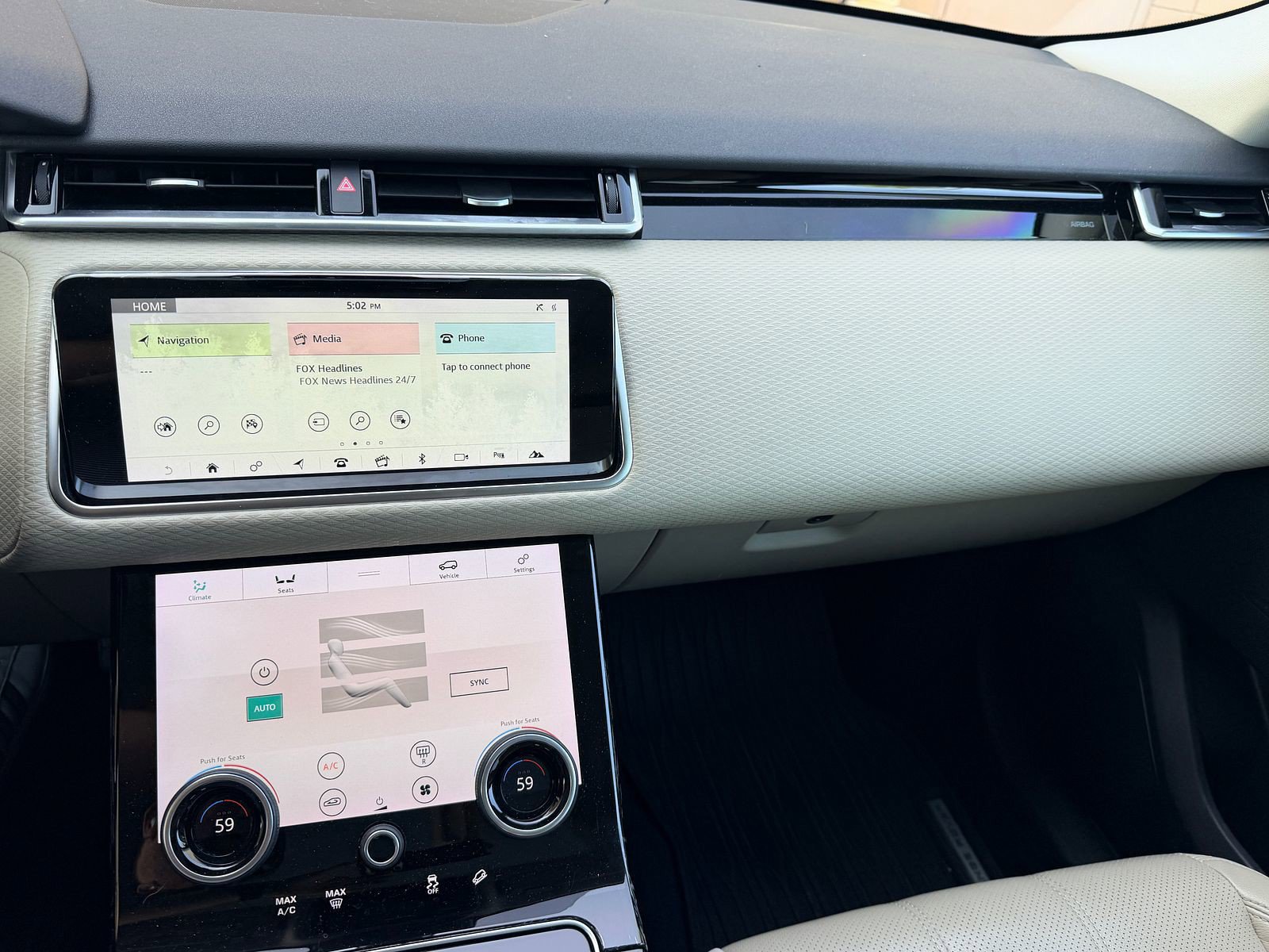Used 2018 Land Rover Range Rover Velar S AWD/4WD image 8