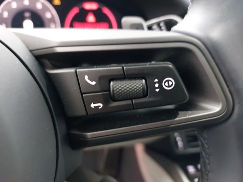 Certified 2025 Porsche 911 Carrera image 16