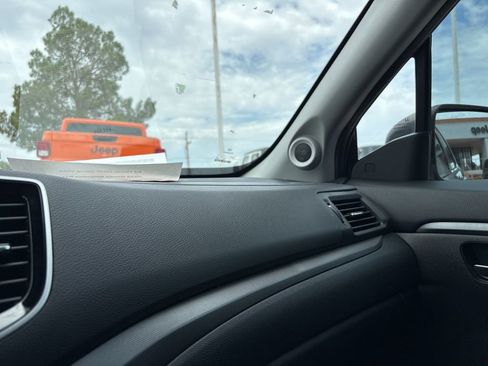 Used 2023 Honda Ridgeline RTL image 35