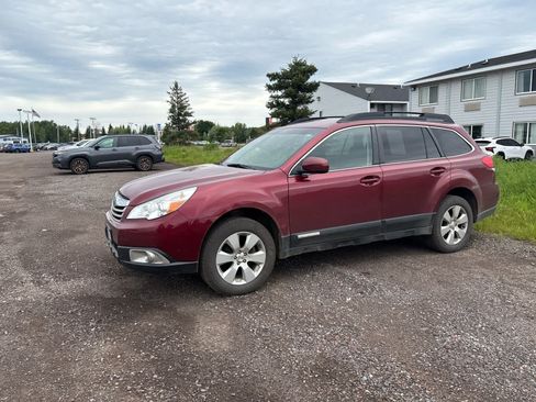 Used 2012 Subaru Outback 2.5i Premium AWD/4WD image 2