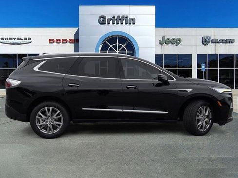 Used 2023 Buick Enclave Premium w/ Experience Buick Package image 3