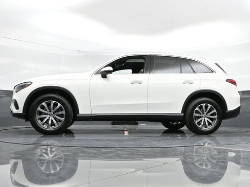 New 2025 Mercedes-Benz GLC 300 4MATIC image 43