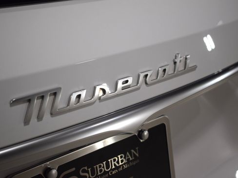 Certified 2023 Maserati Grecale Modena image 10