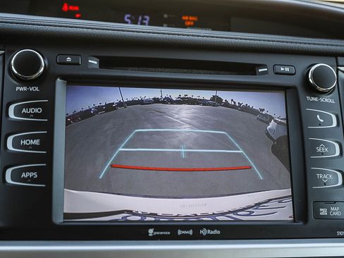 Used 2018 Toyota Highlander XLE FWD image 23
