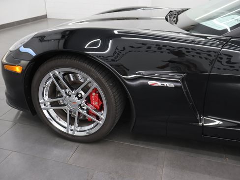 Used 2008 Chevrolet Corvette Z06 w/ Preferred Equipment Group RWD image 28