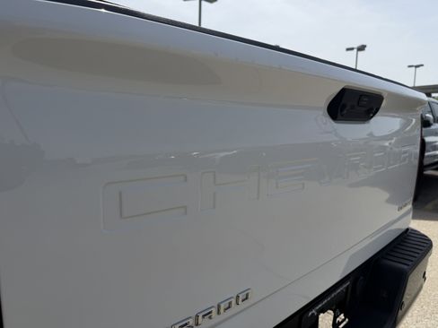 Used 2024 Chevrolet Silverado 2500 Custom w/ Custom Value Package AWD/4WD image 8