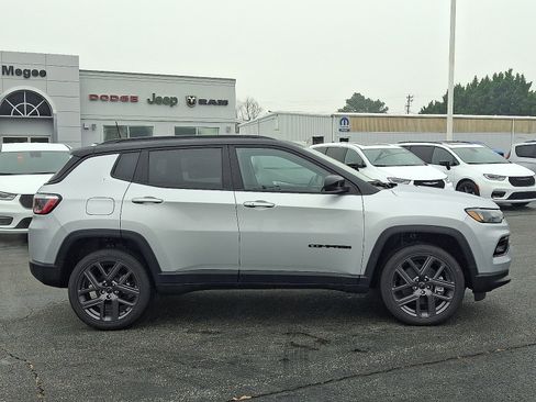 New 2026 Jeep Compass Limited image 7