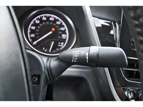 Used 2024 Toyota Camry SE image 21