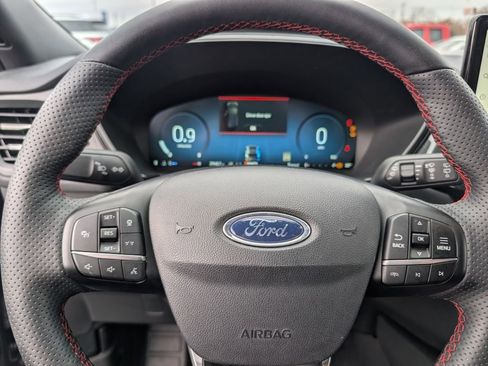 Used 2023 Ford Escape ST-Line Elite image 14