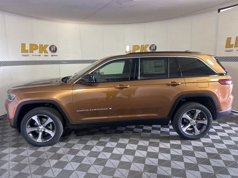 New 2026 Jeep Grand Cherokee Limited AWD/4WD image 7