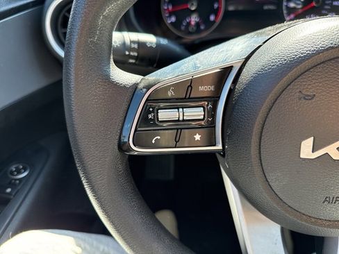 Used 2023 Kia Forte LXS image 21