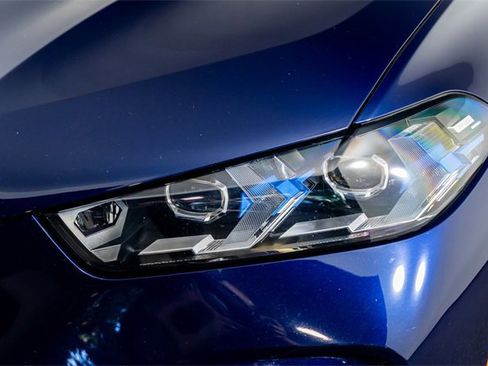 Used 2024 BMW X5 xDrive40i w/ Premium Essential Package image 22