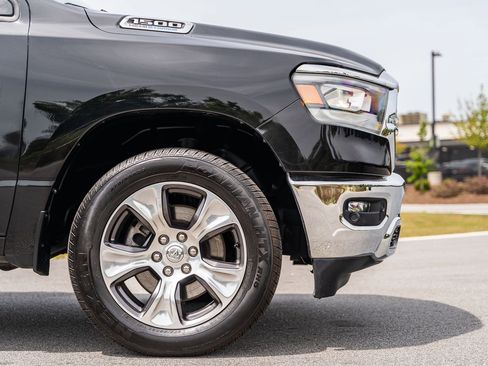 Used 2023 RAM 1500 Laramie AWD/4WD image 9