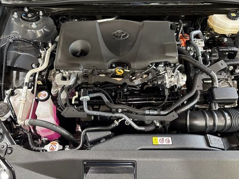 Used 2025 Toyota Camry SE w/ Convenience Package FWD image 26