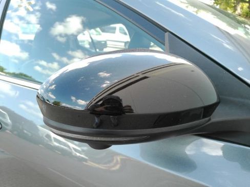 Used 2025 Nissan Sentra SR w/ SR Premium Package FWD image 21